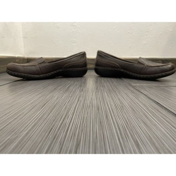 Clarks Ashland Bendable Loafers Womens Size 7M Brown Textured Leather Moccasins - Picture 4 of 13
